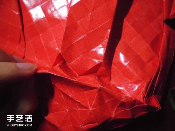 接吻魚愛心折紙圖解 超復(fù)雜桃心的折法過程 -  itrip.net.cn