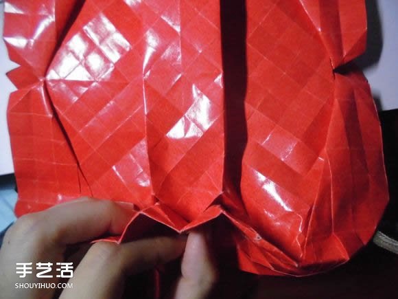 接吻魚愛心折紙圖解 超復(fù)雜桃心的折法過程 -  itrip.net.cn
