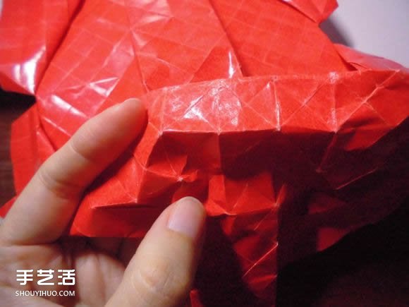 接吻魚愛心折紙圖解 超復(fù)雜桃心的折法過程 -  itrip.net.cn