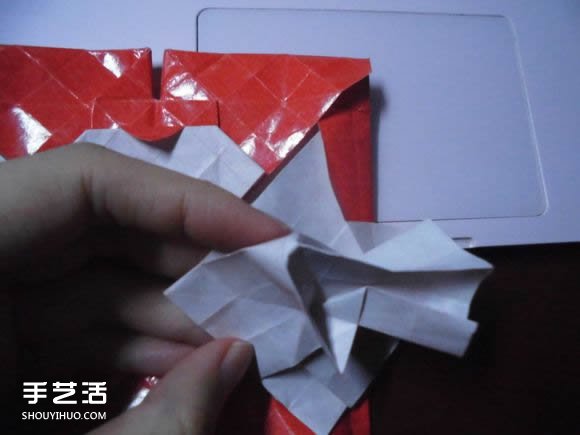 接吻魚愛心折紙圖解 超復(fù)雜桃心的折法過程 -  itrip.net.cn
