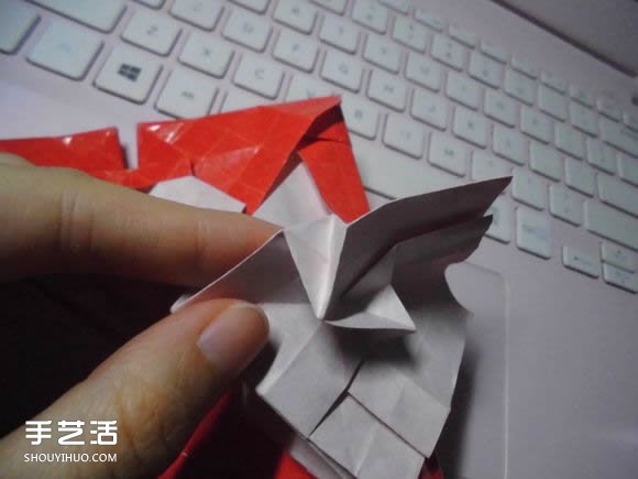 接吻魚愛心折紙圖解 超復(fù)雜桃心的折法過程 -  itrip.net.cn