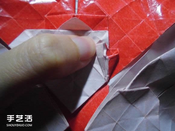 接吻魚愛心折紙圖解 超復(fù)雜桃心的折法過程 -  itrip.net.cn