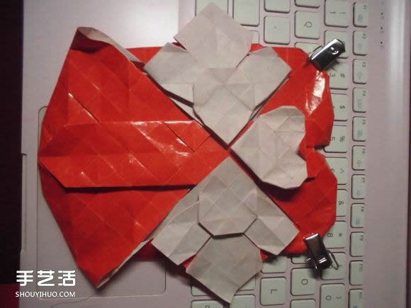 接吻魚愛心折紙圖解 超復(fù)雜桃心的折法過程 -  itrip.net.cn