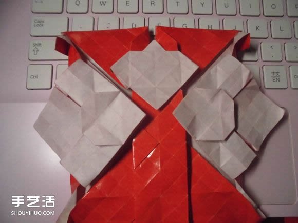 接吻魚愛心折紙圖解 超復(fù)雜桃心的折法過程 -  itrip.net.cn