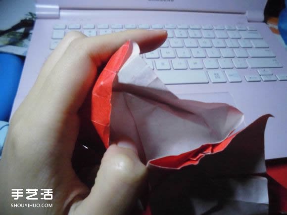 接吻魚愛心折紙圖解 超復(fù)雜桃心的折法過程 -  itrip.net.cn