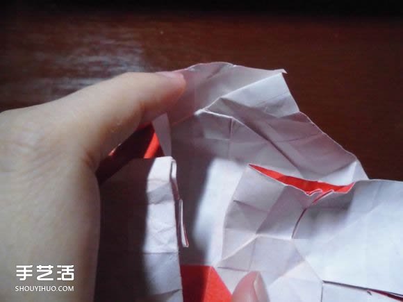 接吻魚愛心折紙圖解 超復(fù)雜桃心的折法過程 -  itrip.net.cn