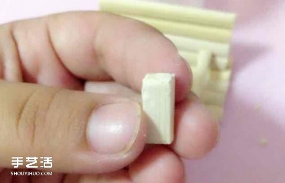 一次性筷子手工制作帶扶手椅子的方法圖解 -  itrip.net.cn