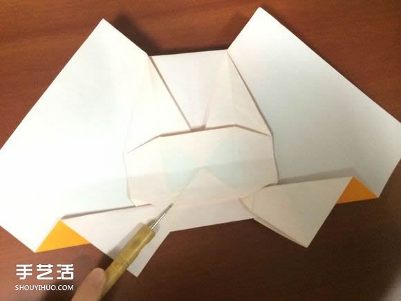 怎么折跑車的教程 手工跑車折紙方法圖解 -  itrip.net.cn