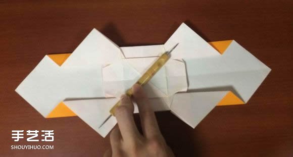 怎么折跑車的教程 手工跑車折紙方法圖解 -  itrip.net.cn