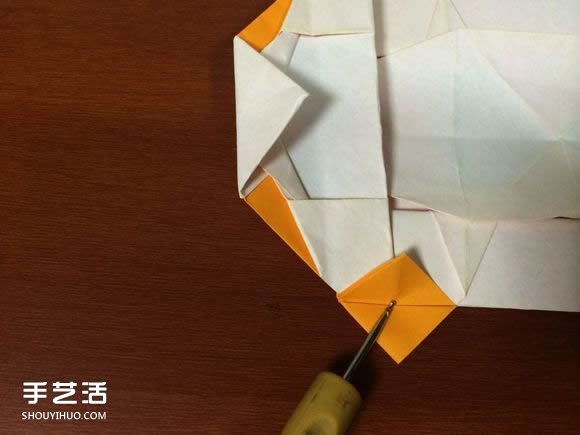 怎么折跑車的教程 手工跑車折紙方法圖解 -  itrip.net.cn