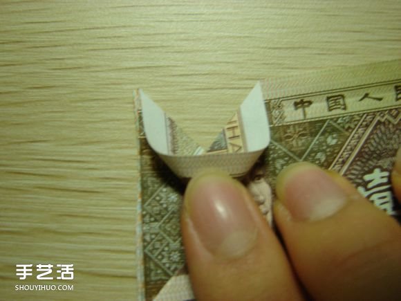 紙幣折紙照相機(jī)圖解 美金折相機(jī)的折法詳解 -  itrip.net.cn