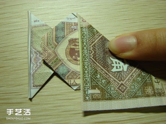 紙幣折紙照相機(jī)圖解 美金折相機(jī)的折法詳解 -  itrip.net.cn