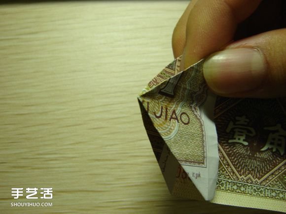紙幣折紙照相機(jī)圖解 美金折相機(jī)的折法詳解 -  itrip.net.cn