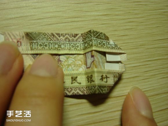 紙幣折紙照相機(jī)圖解 美金折相機(jī)的折法詳解 -  itrip.net.cn