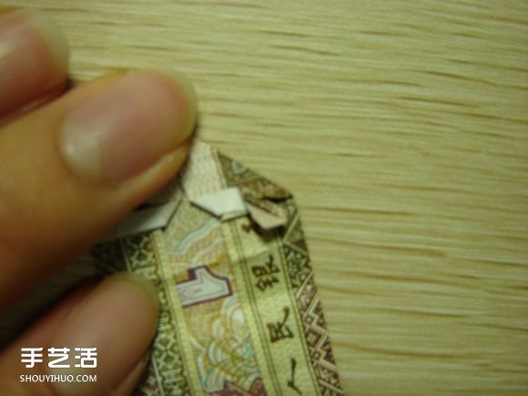 紙幣折紙照相機(jī)圖解 美金折相機(jī)的折法詳解 -  itrip.net.cn