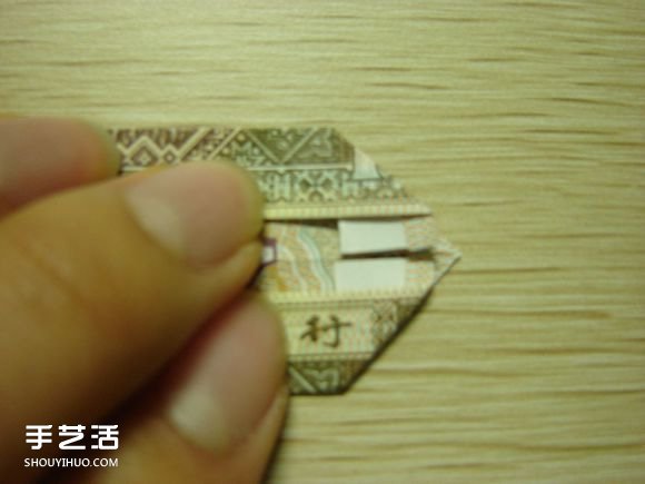 紙幣折紙照相機(jī)圖解 美金折相機(jī)的折法詳解 -  itrip.net.cn