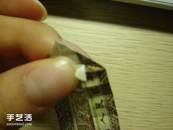 紙幣折紙照相機(jī)圖解 美金折相機(jī)的折法詳解 -  itrip.net.cn