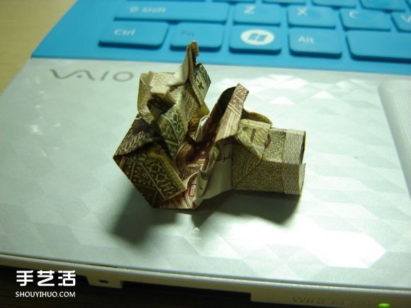 紙幣折紙照相機(jī)圖解 美金折相機(jī)的折法詳解 -  itrip.net.cn