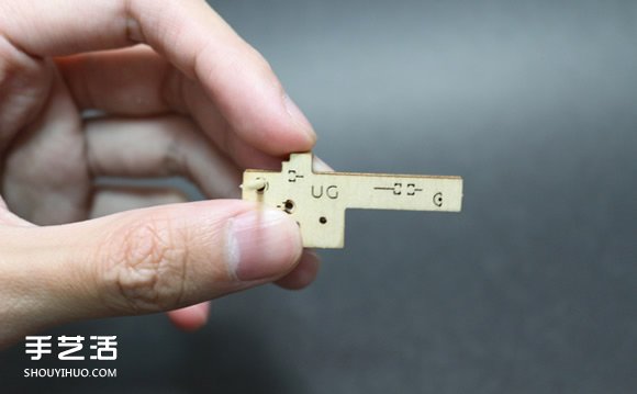 UGEARS自走拖拉機(jī)模型制作 利用橡皮筋產(chǎn)生動(dòng)力 -  itrip.net.cn