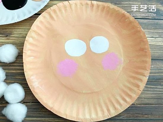 紙盤圣誕老人的做法 幼兒手工制作圣誕老人 -  itrip.net.cn