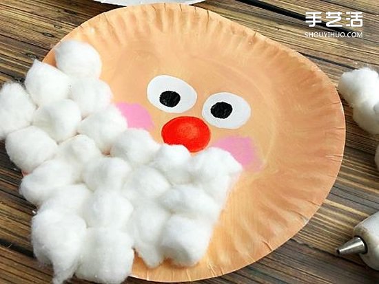 紙盤圣誕老人的做法 幼兒手工制作圣誕老人 -  itrip.net.cn
