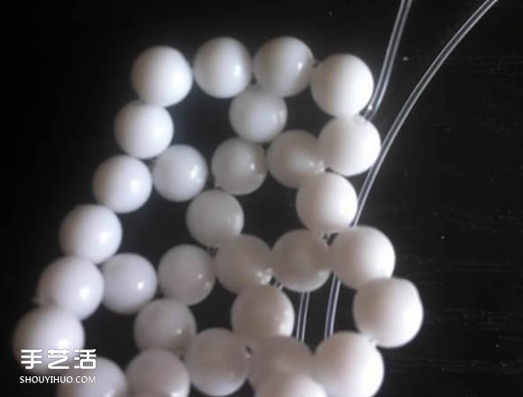 串珠手工藝品制作教程：孵化的小雞 -  itrip.net.cn