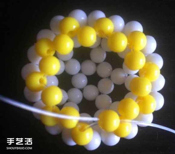 串珠手工藝品制作教程：孵化的小雞 -  itrip.net.cn