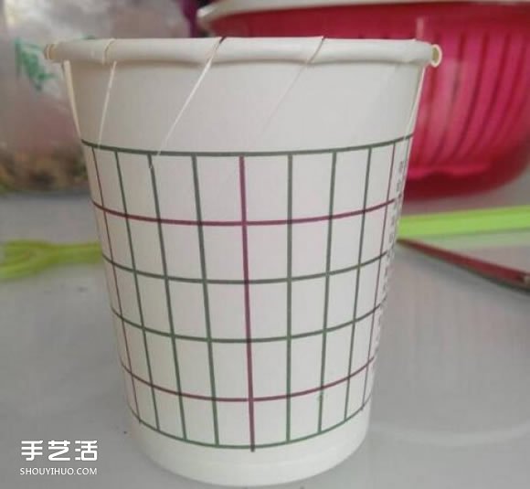 一次性紙杯DIY收納筒 簡易收納筒筆筒的做法 -  itrip.net.cn