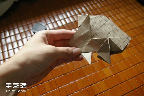 馬伯納犀牛折紙教程 馬伯納犀牛的折法圖解 -  itrip.net.cn