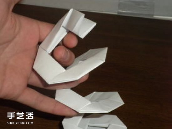 兒童折紙彈簧圖解教程 簡單彈簧的折法步驟 -  itrip.net.cn