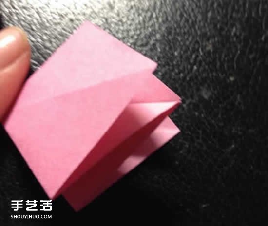 百合花怎么折圖解教程 折百合花的過程實(shí)拍 -  itrip.net.cn
