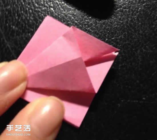 百合花怎么折圖解教程 折百合花的過程實(shí)拍 -  itrip.net.cn