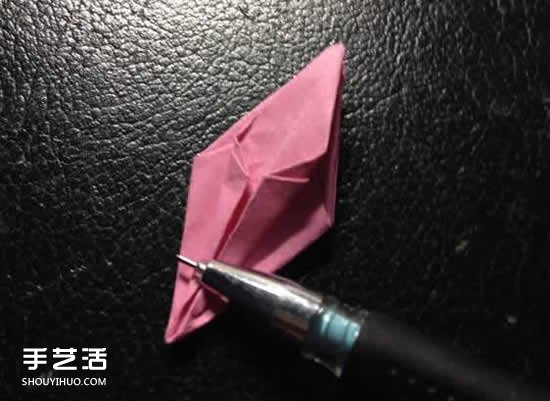 百合花怎么折圖解教程 折百合花的過程實(shí)拍 -  itrip.net.cn