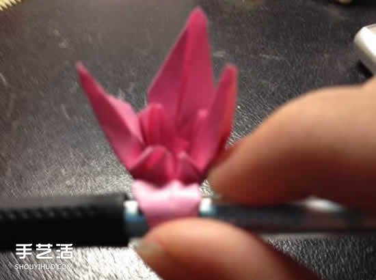 百合花怎么折圖解教程 折百合花的過程實(shí)拍 -  itrip.net.cn