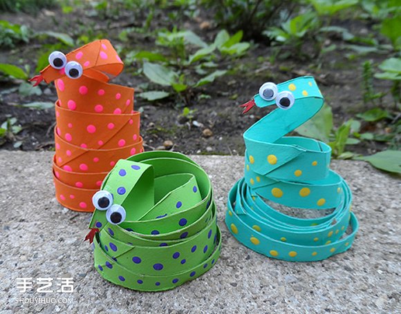 幼兒園小蛇手工制作教程 卷紙筒做玩具蛇的方法 -  itrip.net.cn