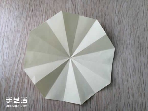 八瓣花的折法圖解教程 折紙八瓣花的過程步驟 -  itrip.net.cn