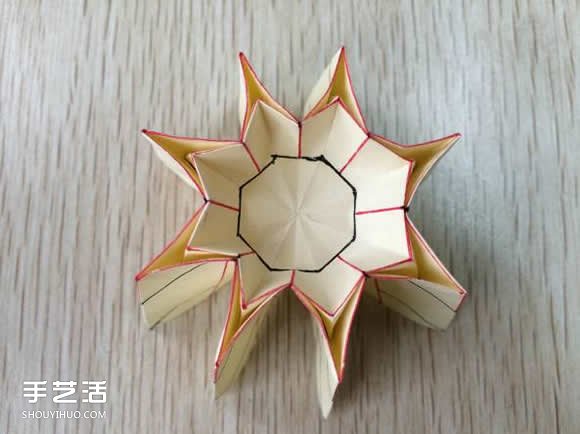 八瓣花的折法圖解教程 折紙八瓣花的過程步驟 -  itrip.net.cn