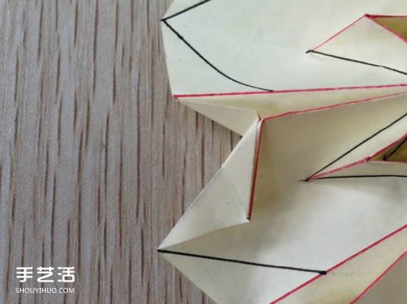 八瓣花的折法圖解教程 折紙八瓣花的過程步驟 -  itrip.net.cn