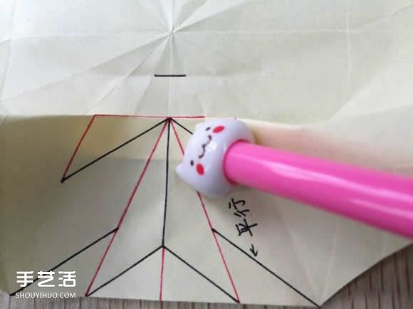 八瓣花的折法圖解教程 折紙八瓣花的過程步驟 -  itrip.net.cn