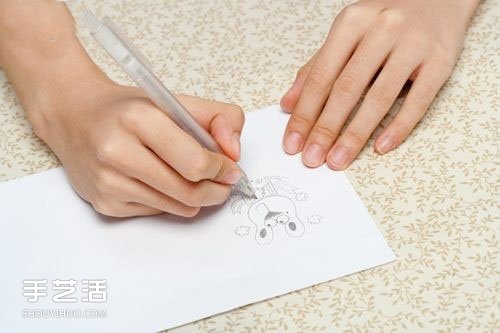 皮革墜項鏈DIY圖解 用皮革制作項鏈禮物的方法 -  itrip.net.cn