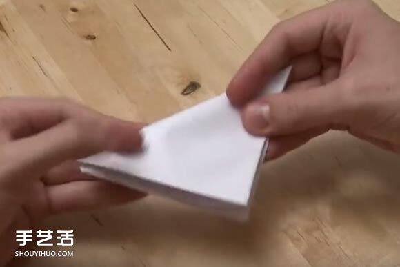紙炮怎么疊圖解教程 兩種紙炮的折法步驟圖 -  itrip.net.cn
