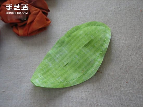 不織布玫瑰花制作圖解 手工布藝玫瑰花的做法 -  itrip.net.cn