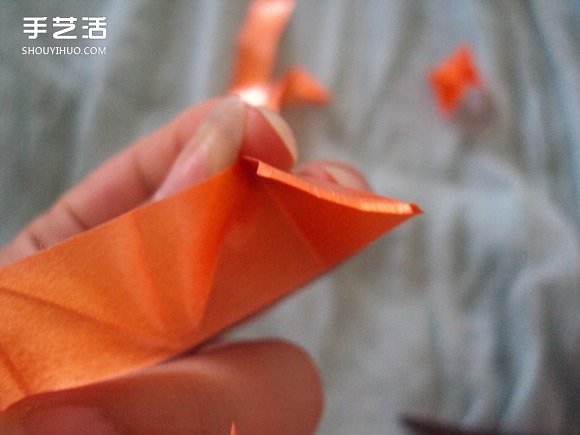彩帶風(fēng)鈴制作圖解：星星/絲星蝶/圓環(huán)圈/燈籠 -  itrip.net.cn