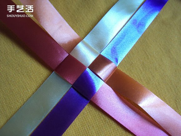 彩帶風(fēng)鈴制作圖解：星星/絲星蝶/圓環(huán)圈/燈籠 -  itrip.net.cn