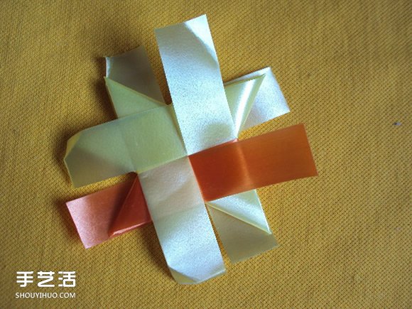 彩帶風(fēng)鈴制作圖解：星星/絲星蝶/圓環(huán)圈/燈籠 -  itrip.net.cn