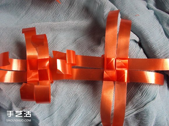 彩帶風(fēng)鈴制作圖解：星星/絲星蝶/圓環(huán)圈/燈籠 -  itrip.net.cn