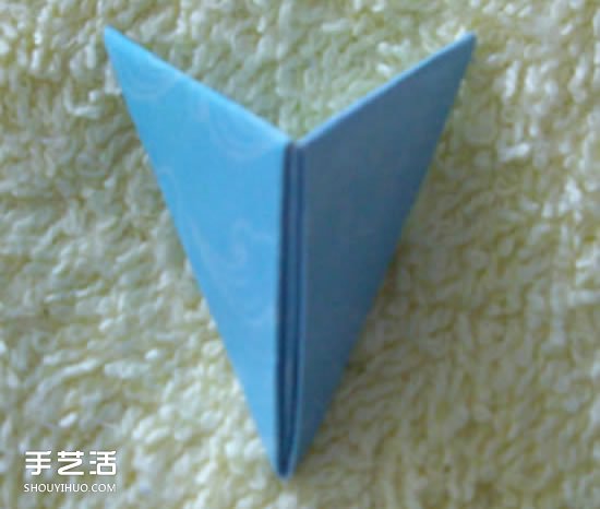 三角插筆筒步驟圖解 三角插菠蘿筆筒的具體插法 -  itrip.net.cn