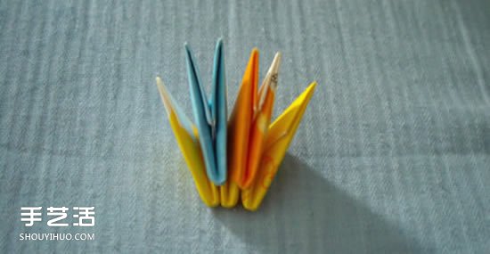 三角插筆筒步驟圖解 三角插菠蘿筆筒的具體插法 -  itrip.net.cn
