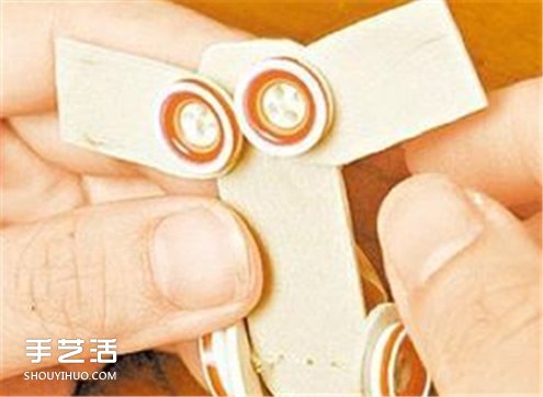 冰棍棒制作復(fù)活節(jié)兔子 可以動(dòng)的冰棍棒兔子DIY -  itrip.net.cn