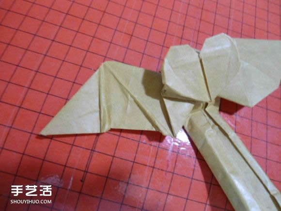 帶翅膀惡魔之心折紙圖解 怎么折惡魔之心教程 -  itrip.net.cn